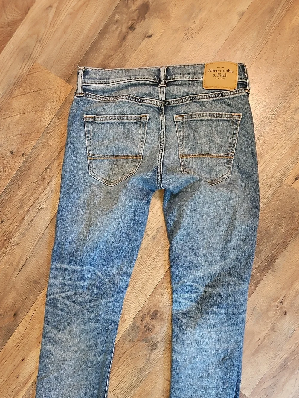 Abercrombie & Fitch ♥️euc♥️light blue